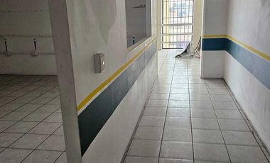 Local Comercial en Ventura Puente: Estudio