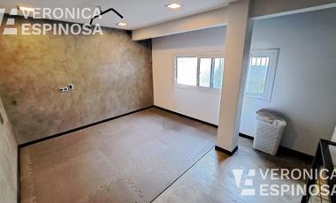 Casa de cuatro ambientes en venta, Haedo.
