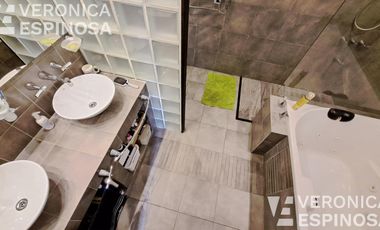 Casa de cuatro ambientes en venta, Haedo.