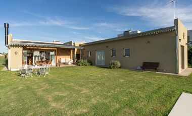 Casa en venta, San Sebastian AREA 2 al Golf
