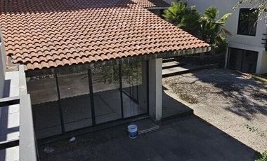 Vendo casa con enorme jardín en Tlalpuente, Tlalpan, CDMX.