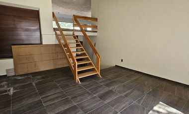 Vendo casa con enorme jardín en Tlalpuente, Tlalpan, CDMX.