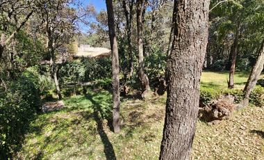 Vendo casa con enorme jardín en Tlalpuente, Tlalpan, CDMX.