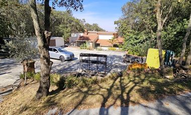 Vendo casa con enorme jardín en Tlalpuente, Tlalpan, CDMX.