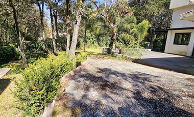 Vendo casa con enorme jardín en Tlalpuente, Tlalpan, CDMX.