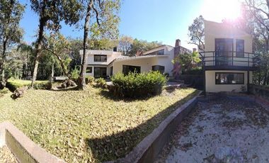 Vendo casa con enorme jardín en Tlalpuente, Tlalpan, CDMX.