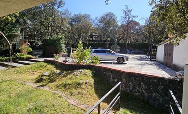 Vendo casa con enorme jardín en Tlalpuente, Tlalpan, CDMX.