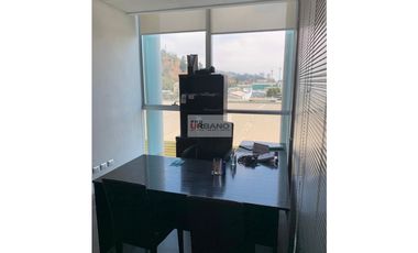 Cómoda Oficina con estacionamiento en Viña del Mar