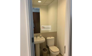 Cómoda Oficina con estacionamiento en Viña del Mar