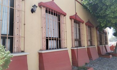 Casa en Club Campestre de un piso estilo hacienda mexicana