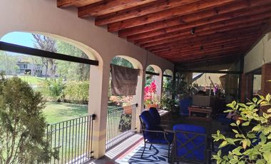 Casa en Club Campestre de un piso estilo hacienda mexicana