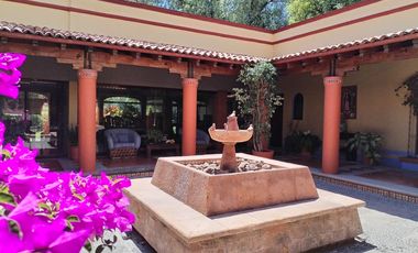 Casa en Club Campestre de un piso estilo hacienda mexicana