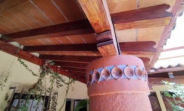 Casa en Club Campestre de un piso estilo hacienda mexicana