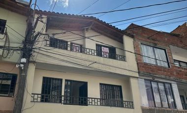 Casa en Arriendo Ubicado en Itagüí Codigo 35