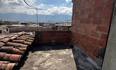Casa en Arriendo Ubicado en Itagüí Codigo 35