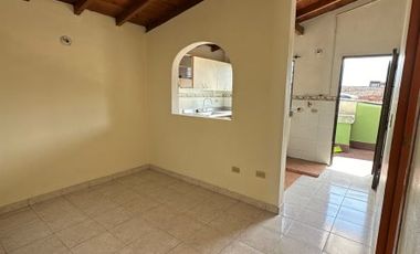Casa en Arriendo Ubicado en Itagüí Codigo 35