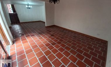 Casa en Arriendo Ubicado en Envigado Codigo 5903