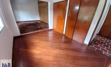 Casa en Arriendo Ubicado en Envigado Codigo 5903