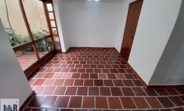 Casa en Arriendo Ubicado en Envigado Codigo 5903