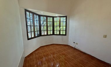Se Alquila Departamento dos amb. (Villa Luzuriaga)