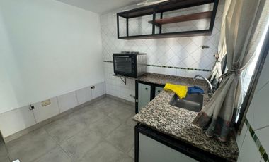 Se Alquila Departamento dos amb. (Villa Luzuriaga)