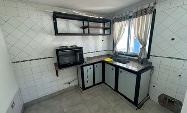 Se Alquila Departamento dos amb. (Villa Luzuriaga)