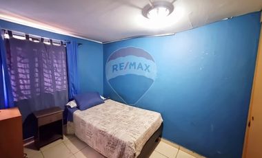 Amplia casa con excelente conectividad
