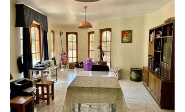 Se VENDE casa en Machalí  en 1010 m2 terreno