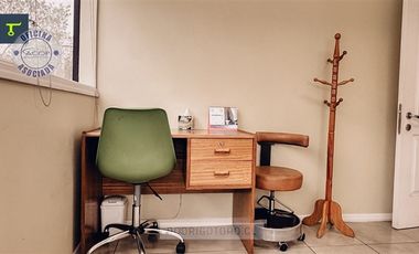 Oficina en Arriendo en Los Robles esquina Quillayes