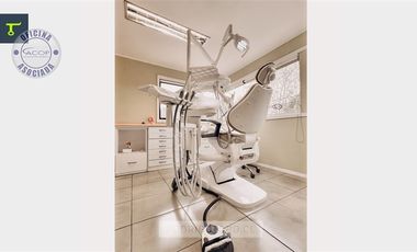 Oficina en Arriendo en Los Robles esquina Quillayes