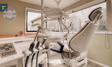 Oficina en Arriendo en Los Robles esquina Quillayes