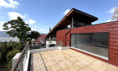 Idahue, casa mediterránea con vista al río