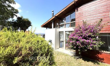 Idahue, casa mediterránea con vista al río