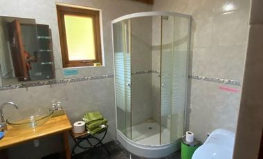 INMEJORABLE CASA EN ORILLA DE LAGO VICHUQUEN