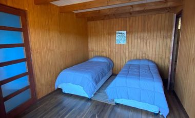 INMEJORABLE CASA EN ORILLA DE LAGO VICHUQUEN