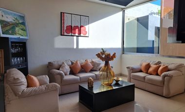 Se Renta Casa en Residencial Esmeralda Norte
