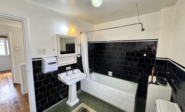 SE ARRIENDA GRAN CASA EN SECTOR MIRAFLORES