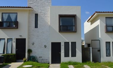 SE RENTA CASA EN CONDOMINIO EL CAMPESTRE ZAPOPAN