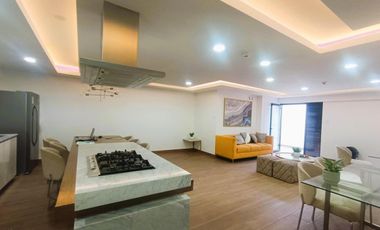 VENDO DPTO DE 2 DORM. C/COCHERA SURCO - EDIFICIO HILLS CAMACHO