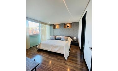 Venta Penthouse Amoblado en Poblado Milla de oro