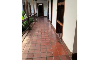 Venta de casa en el barrio  San Antonio