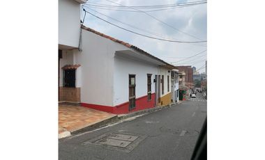 Venta de casa en el barrio  San Antonio