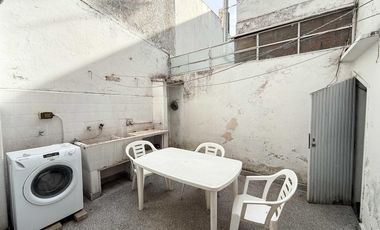 Dúplex en venta - 2 Dormitorios 1 Baño - Cochera - 98Mts2 - La Plata