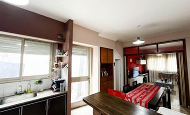 Dúplex en venta - 2 Dormitorios 1 Baño - Cochera - 98Mts2 - La Plata