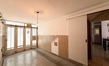 Dúplex en venta - 2 Dormitorios 1 Baño - Cochera - 98Mts2 - La Plata