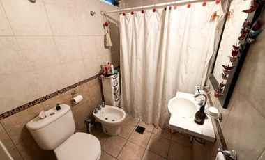 Dúplex en venta - 2 Dormitorios 1 Baño - Cochera - 98Mts2 - La Plata