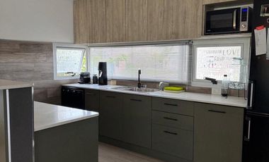 Casa estilo moderno en Barrio Santa Juana