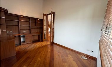 Rento casa uni familiar en conjunto cerrado en cajica.