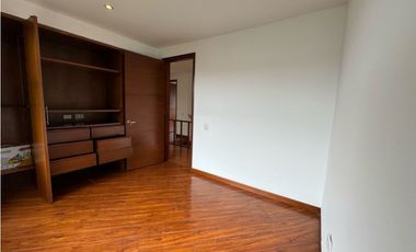 Rento casa uni familiar en conjunto cerrado en cajica.