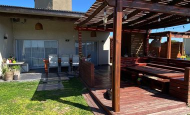 Espectacular Casa en Venta en Barrio San Sebastián - ESCOBAR - APTA CREDITO